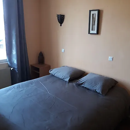 De La Gare ホテル Sainte-Gauburge-Sainte-Colombe