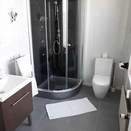 De La Gare Sainte-Gauburge-Sainte-Colombe