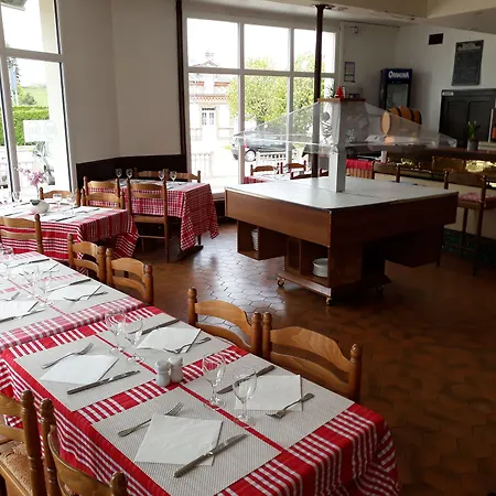 De La Gare * Sainte-Gauburge-Sainte-Colombe