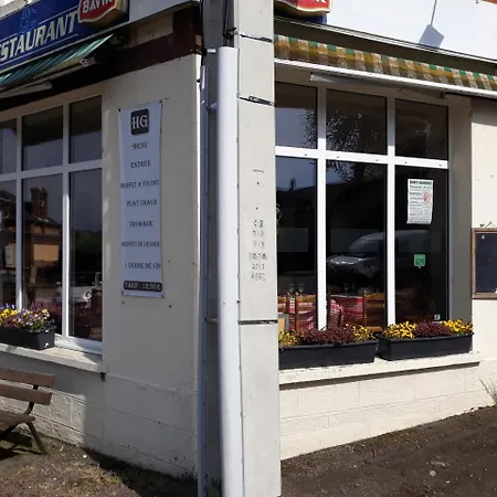 ホテル De La Gare Sainte-Gauburge-Sainte-Colombe