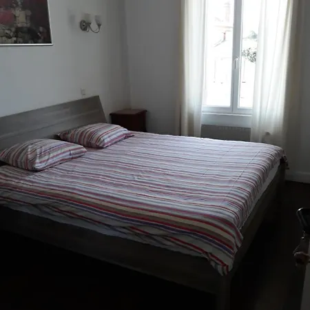 De La Gare ホテル Sainte-Gauburge-Sainte-Colombe