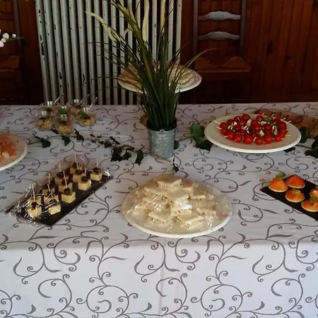 De La Gare * Sainte-Gauburge-Sainte-Colombe