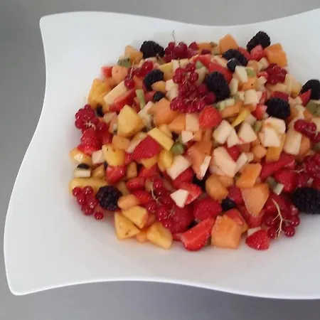 ホテル De La Gare Sainte-Gauburge-Sainte-Colombe