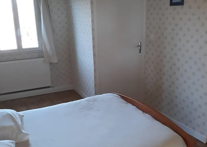 De La Gare Sainte-Gauburge-Sainte-Colombe