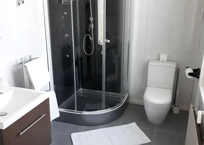 De La Gare Sainte-Gauburge-Sainte-Colombe